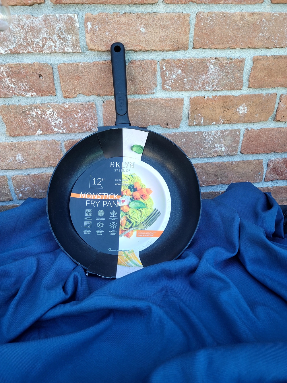12" Nonstick Fry Pan — Black,